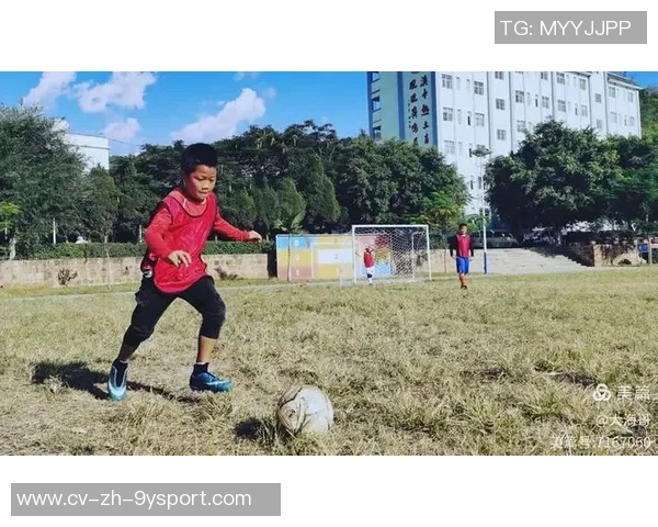 小学足球比赛规则详解让孩子们轻松掌握比赛要领与技巧